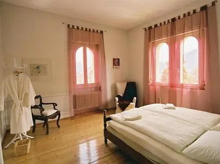 Alojamento de Acomodação e Pequeno-almoço Ginia